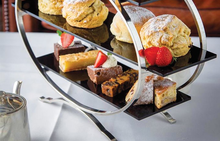 Display Stands Plates & Trays